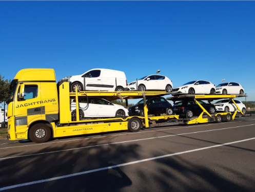 Wat je moet weten voordat je je auto meeneemt naar het buitenland